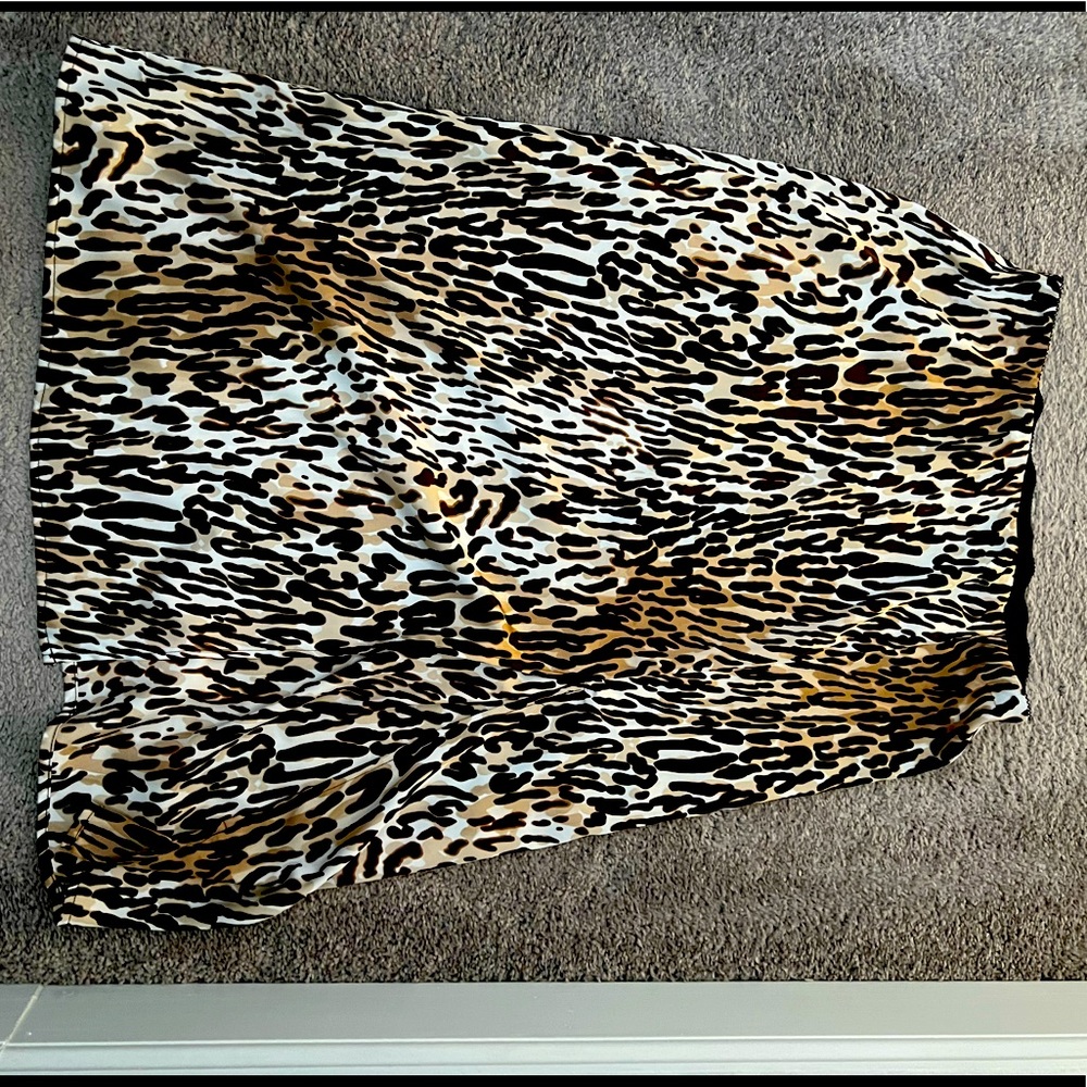 New York and Company Leopard Skirt